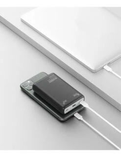 Urban Factory BIGEE POWER: BATTERIE USB-C POUR ORDINATEUR 20.000mAh -Urban Factory Magasin batterie de secours pour notebook 26 800mah 4